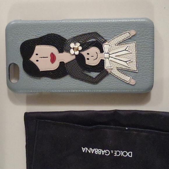 Dolce and Gabbana iPhone 6 family patch phone case - Picture 2 of 12